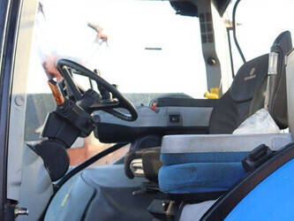 2011-new-holland-t7-210-45185640