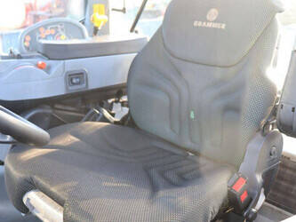 2011-new-holland-t7-210-45185641