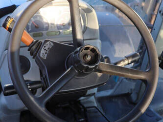 2011-new-holland-t7-210-45185644