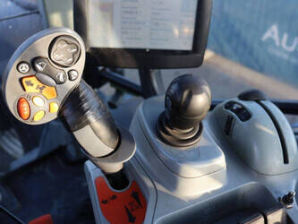 2011-new-holland-t7-210-45185649