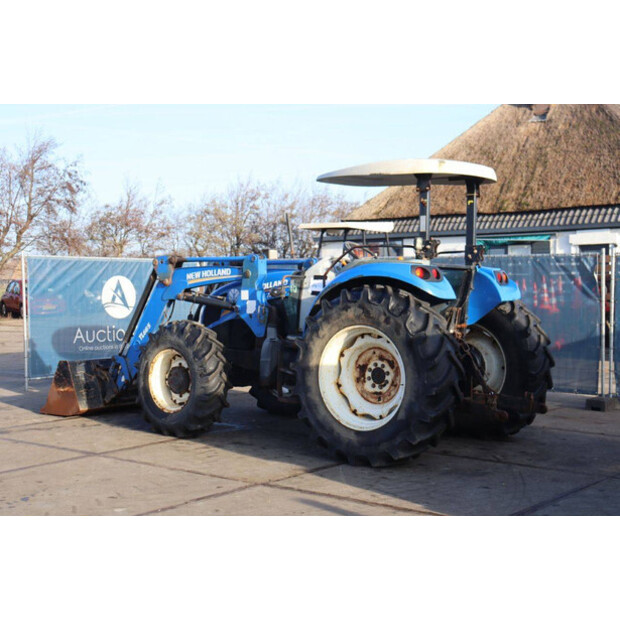 نيو هولاند T5.100-45185960