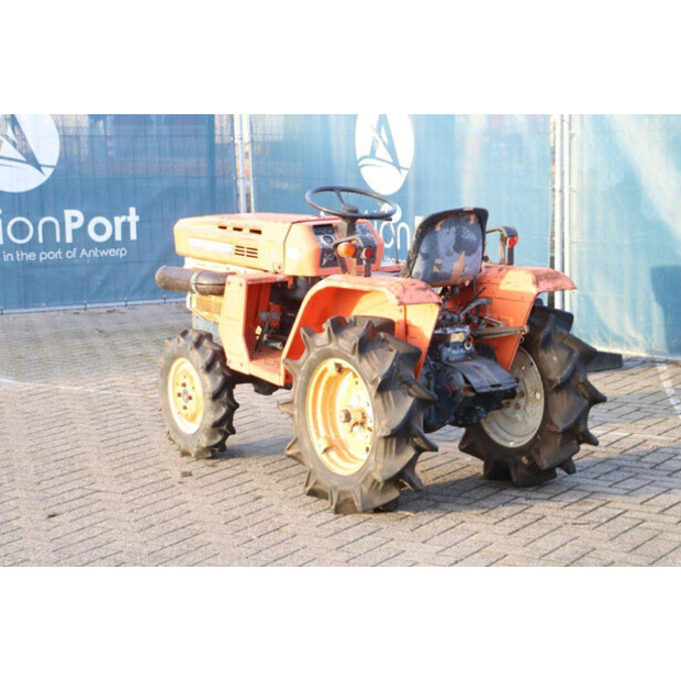 KUBOTA B1400DT-45186778