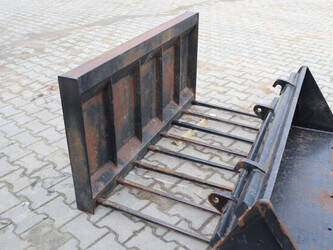 2004-eurotrac-f40-45186895