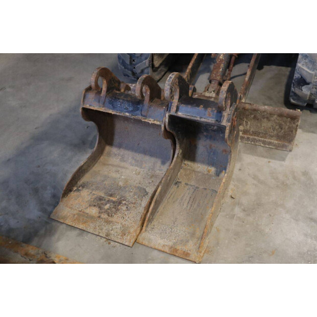 2012 Hitachi ZX18-3CLR-45187251