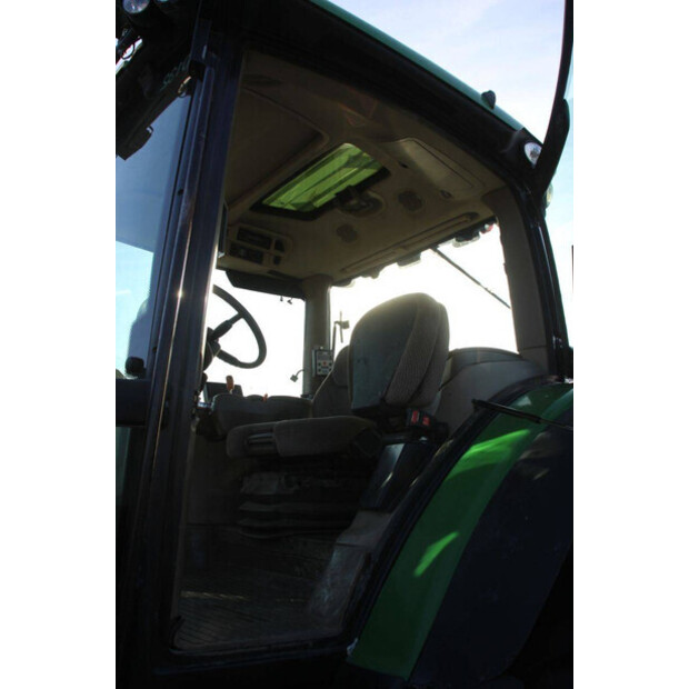 2014 JOHN DEERE 6210R-45187404
