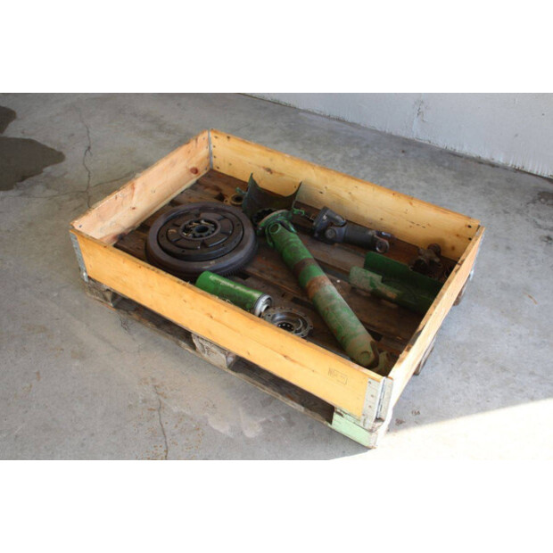 2014 JOHN DEERE 6210R-45187415