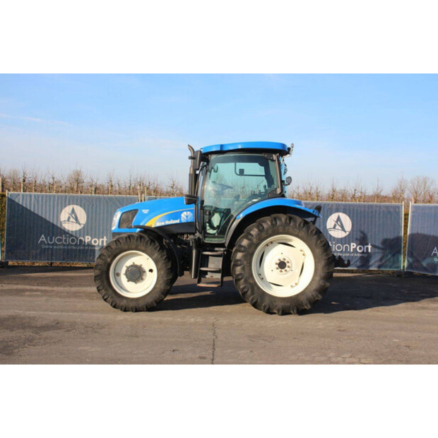 2005 New Holland TS100A-45187419