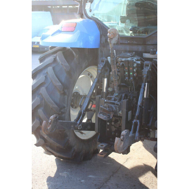 2005 New Holland TS100A-45187438