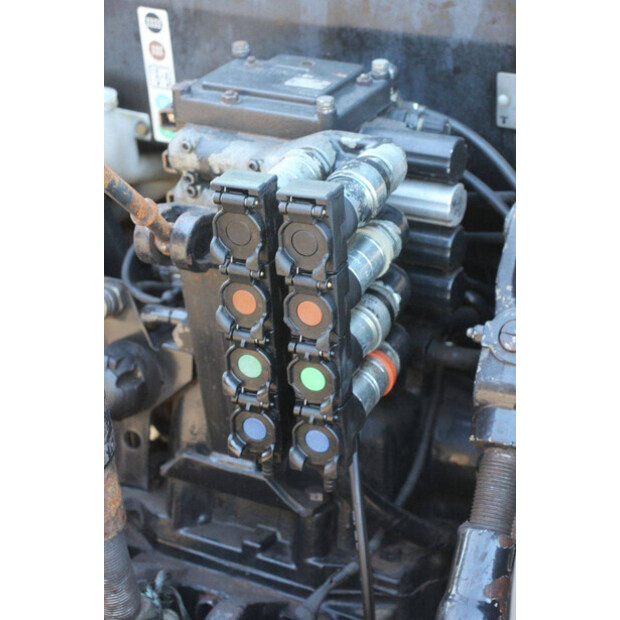 2005 New Holland TS100A-45187441