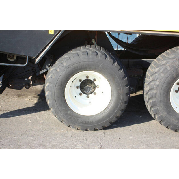 2011 New Holland BB9060-45187505