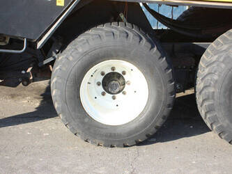 2011-new-holland-bb9060-1411314-45187505