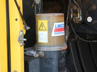 2011-new-holland-bb9060-1411314-45187517