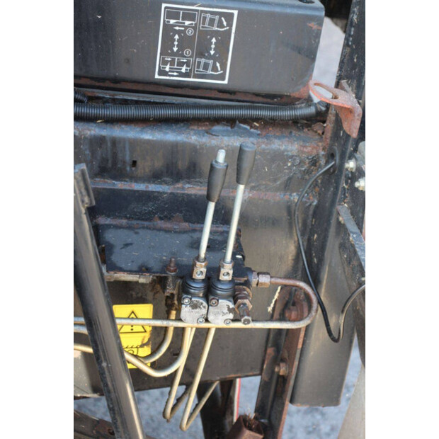 2011 New Holland BB9060-45187518