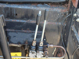 2011-new-holland-bb9060-1411314-45187518