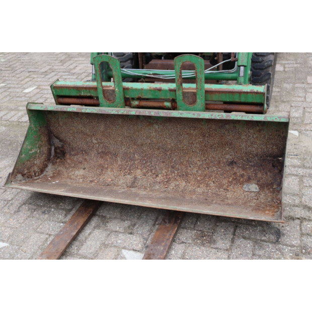 2002 جون دير 4410-45187814