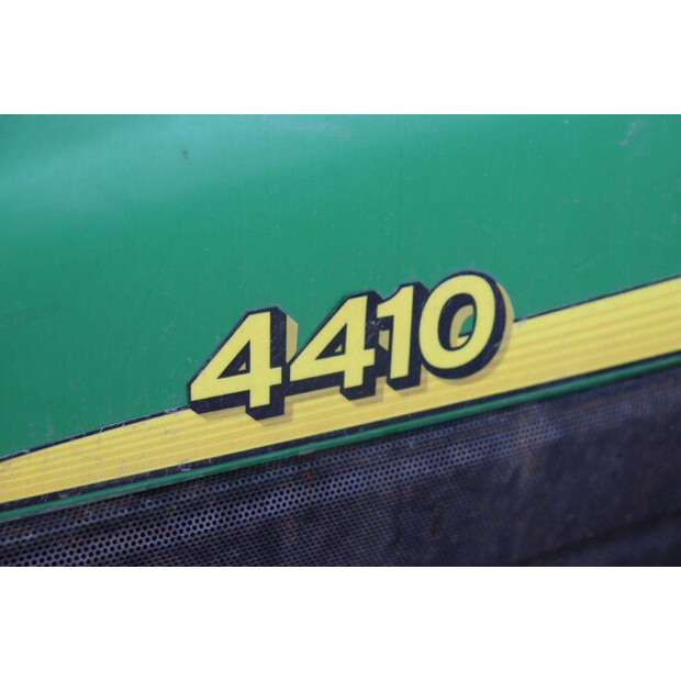 2002 جون دير 4410-45187837