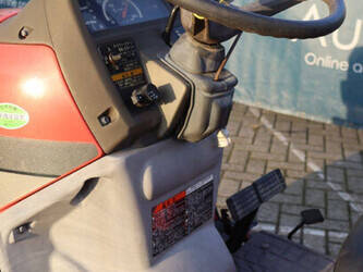 mitsubishi-mt201-1411333-45188059