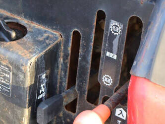 mitsubishi-mt201-1411333-45188069