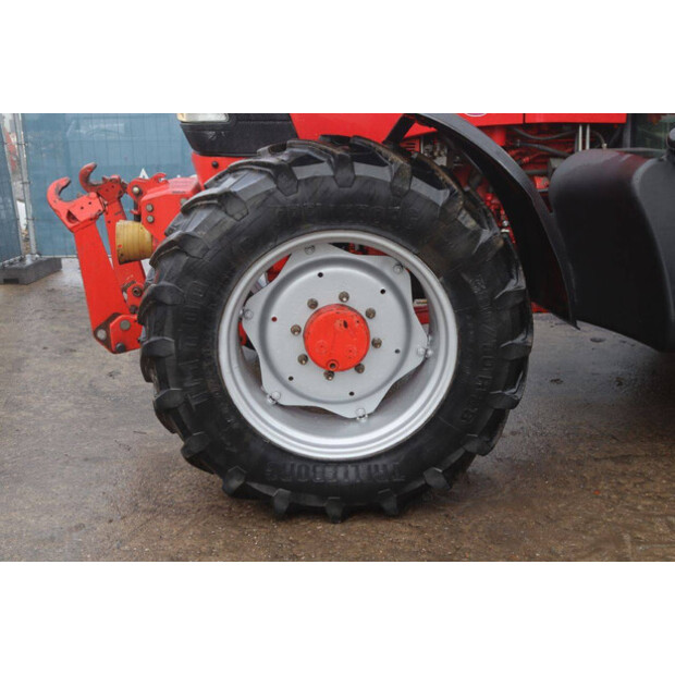 2005 MC Cormick MC120P6-45188089