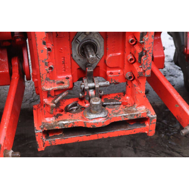 2005 MC Cormick MC120P6-45188094