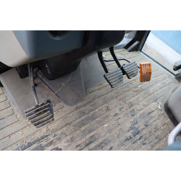 2005 MC Cormick MC120P6-45188102