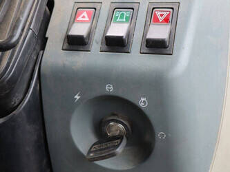 2005-mc-cormick-mc120p6-45188107