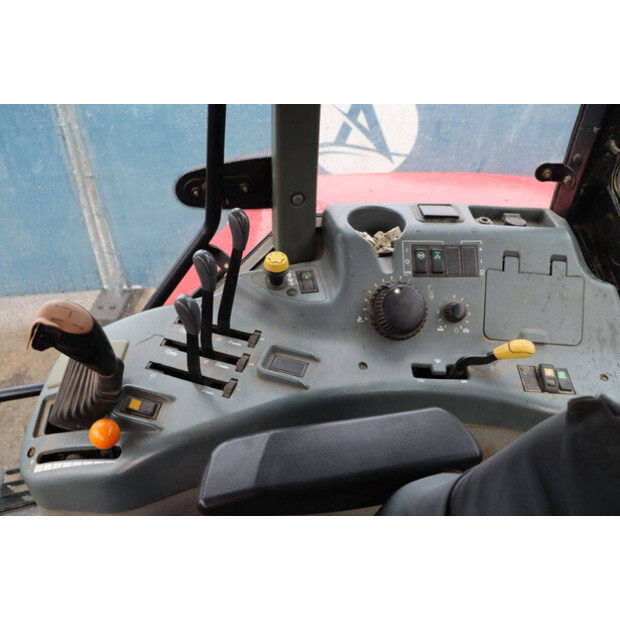 2005 MC Cormick MC120P6-45188110