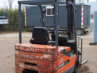 2000-toyota-5fbe18-1411339-45188281