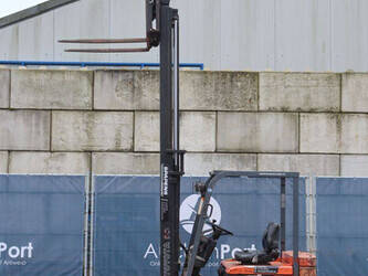 2000-toyota-5fbe18-1411339-45188309