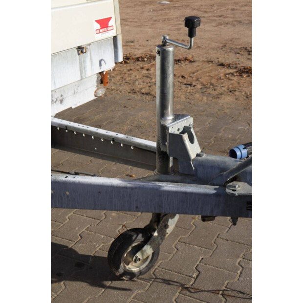 2023 Henra KP27-45189210