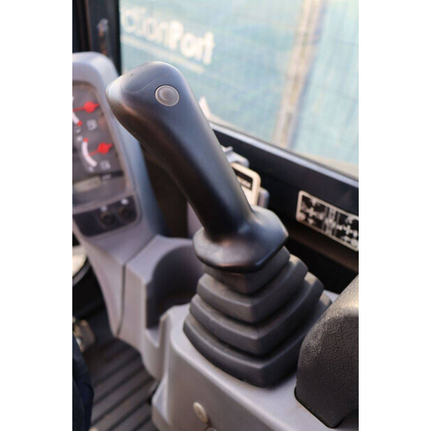 2020 كوبوتا KX027-4-45189365