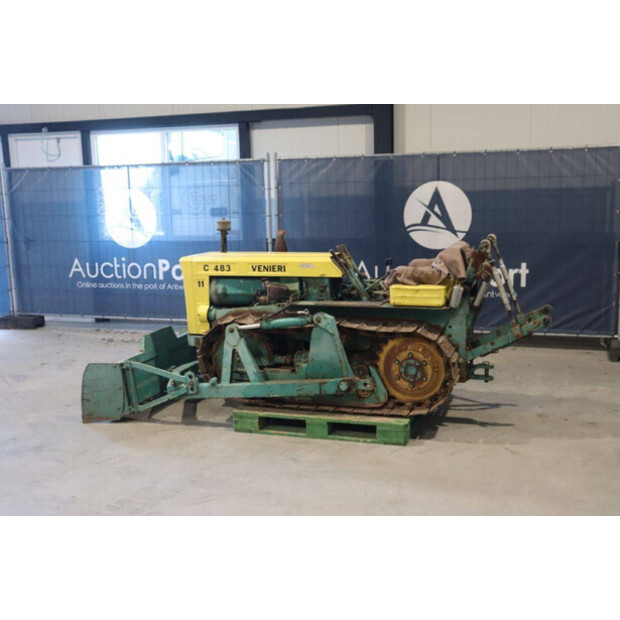 فينيري C 483-45189890