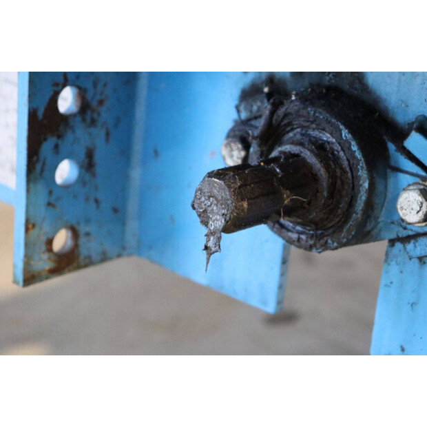 2014 MARK R301-45190058