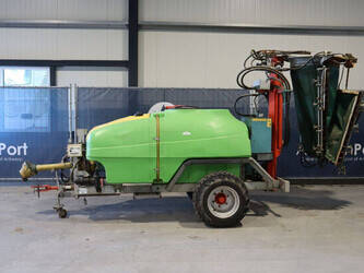 2011-munckhof-sprayer-107-1411398-45190142