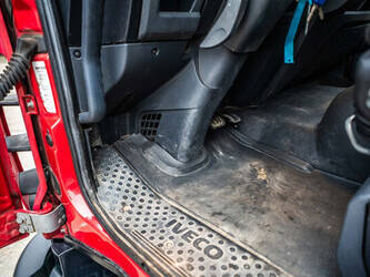 2013-iveco-eurocargo-120e22-1411450-45191378