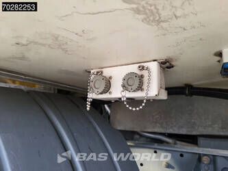 2011-mercedes-benz-atego-1324-1379575-45191396