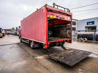 2011-iveco-eurocargo-120e22-1411451-45191406