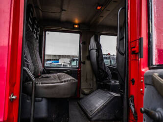 2011-iveco-eurocargo-120e22-1411451-45191411