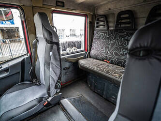 2011-iveco-eurocargo-120e22-1411451-45191416