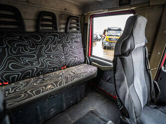 2011-iveco-eurocargo-120e22-1411451-45191421