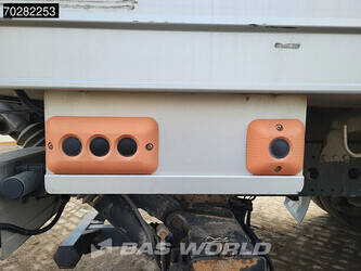 2011-mercedes-benz-atego-1324-1379575-45191428