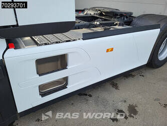 2025-mercedes-benz-actros-1848-1384527-45191567