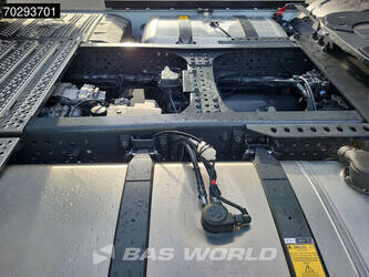 2025-mercedes-benz-actros-1848-1384527-45191573