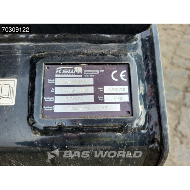 2023 كاتربيلر 301.8-45191889