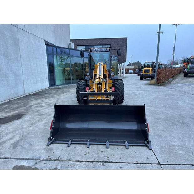 2025 Wolf WL825T-45192327