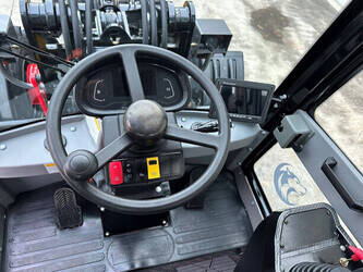 2025-wolf-wl825-1411470-45192463