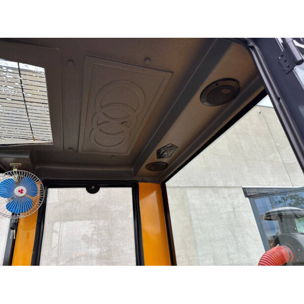 2025 Blanche TW36-45192652