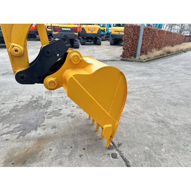 2017 Komatsu PC56-7-45192788