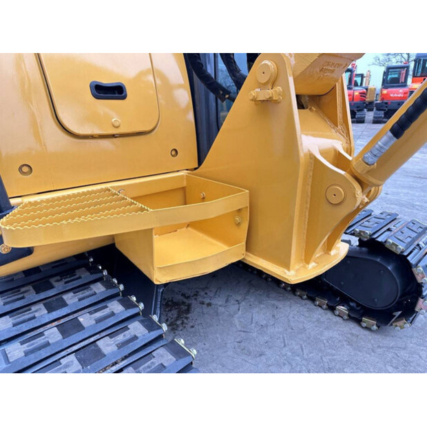 2017 Komatsu PC56-7-45192793