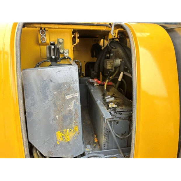 2017 Komatsu PC56-7-45192808